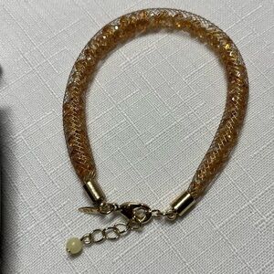 Avon NEW Gold-Toned Bracelet. Wishing Dust Sparkle Bracelet. Gold.